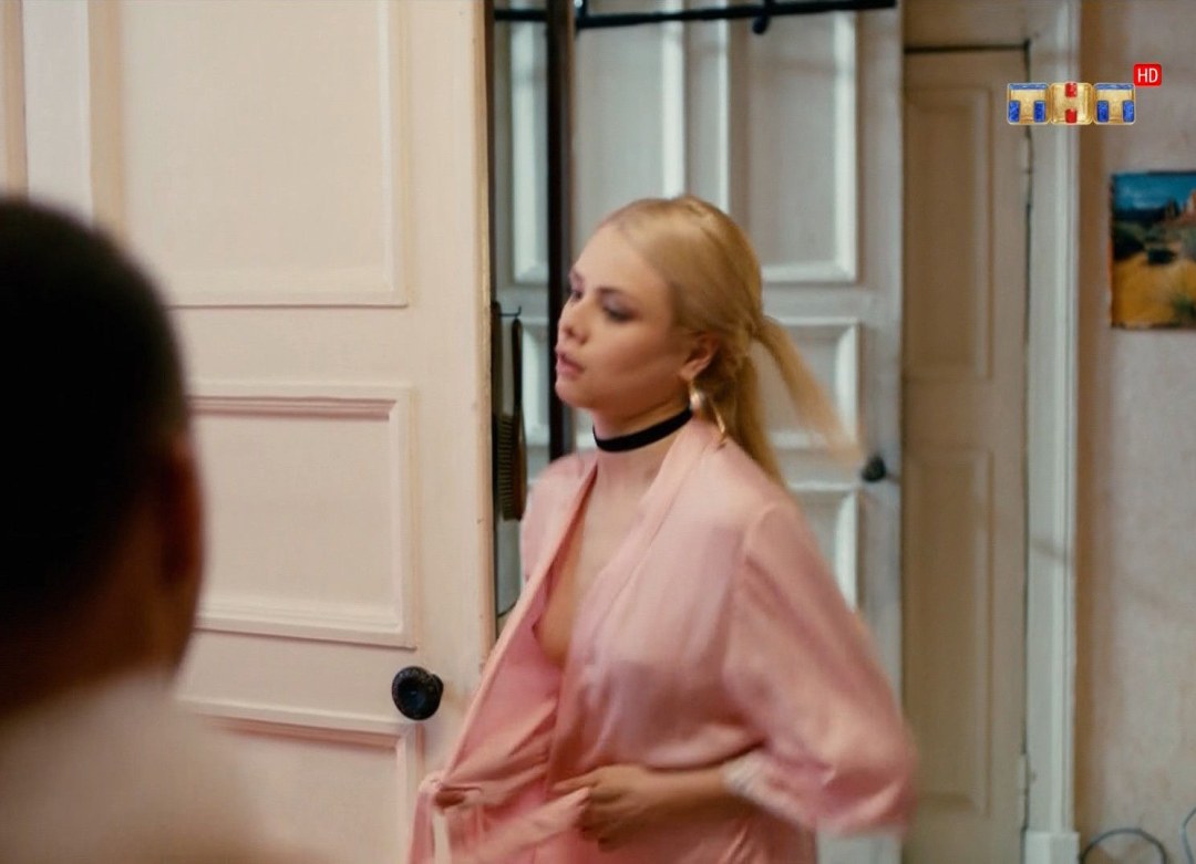 Anastasia Akatova está caliente