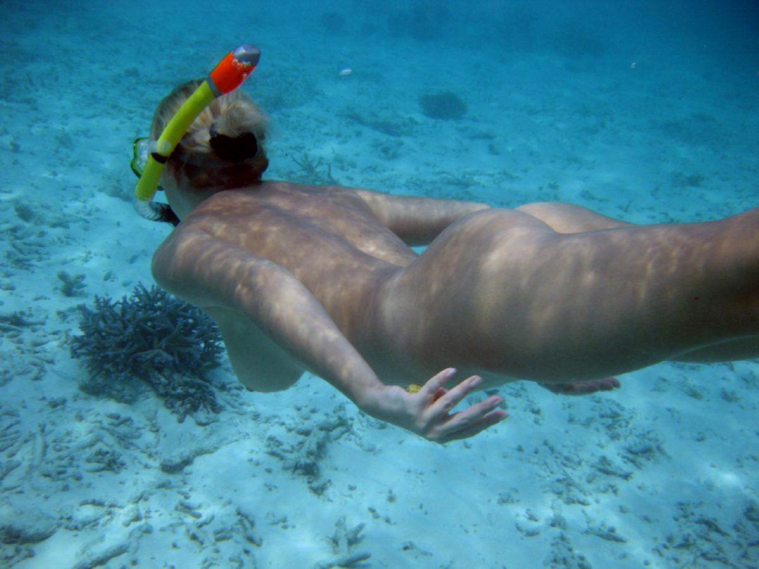 Disparo submarino desnudo