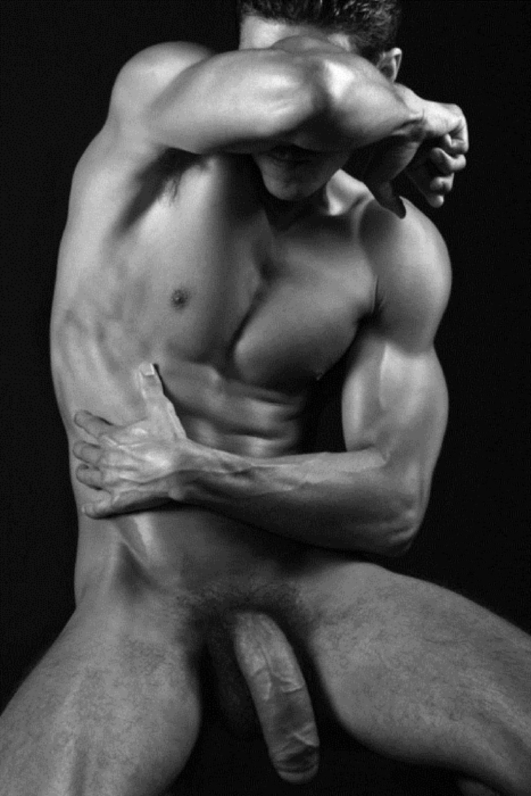 Gregory Nalbon está desnudo