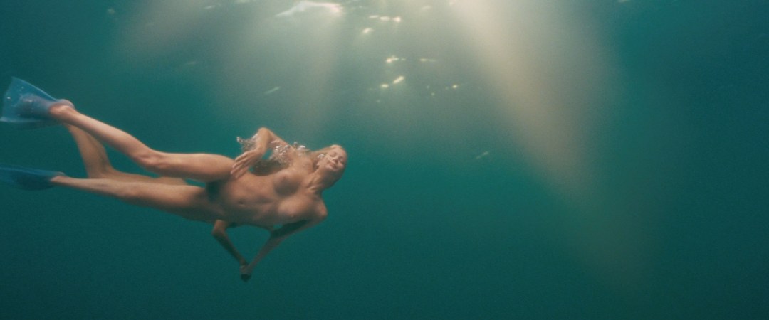 Kelly Brooke Piranha 3d 18