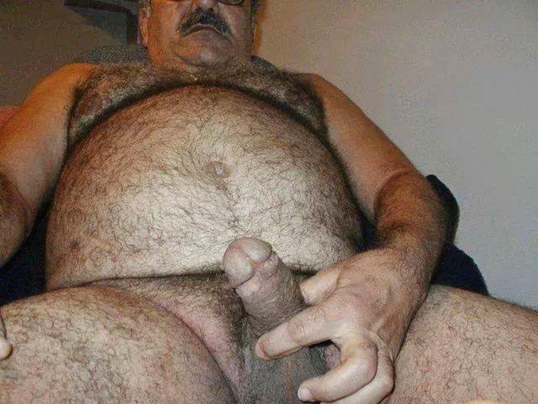 Hombres peludos gruesos desnudos