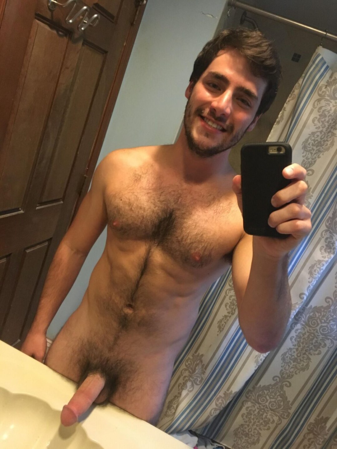 Joven miembro peludo de la selfie