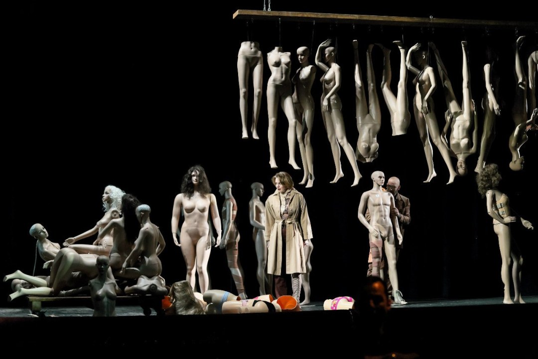Teatro desnudo. Jan Fabr - Mount Olympus