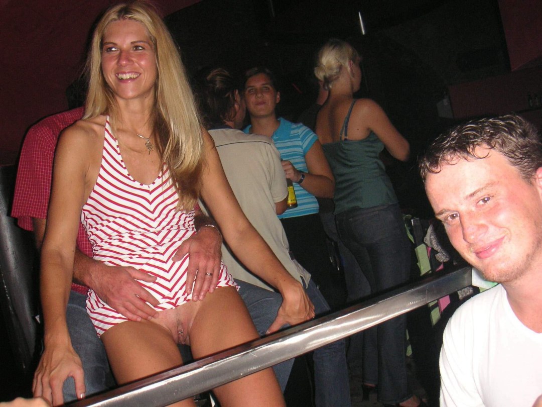 Fiesta sin bragas privado
