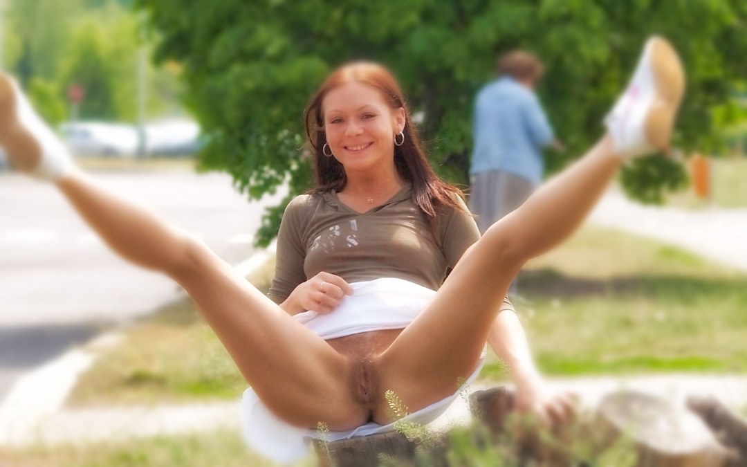 Ella accidentalmente extendió sus piernas