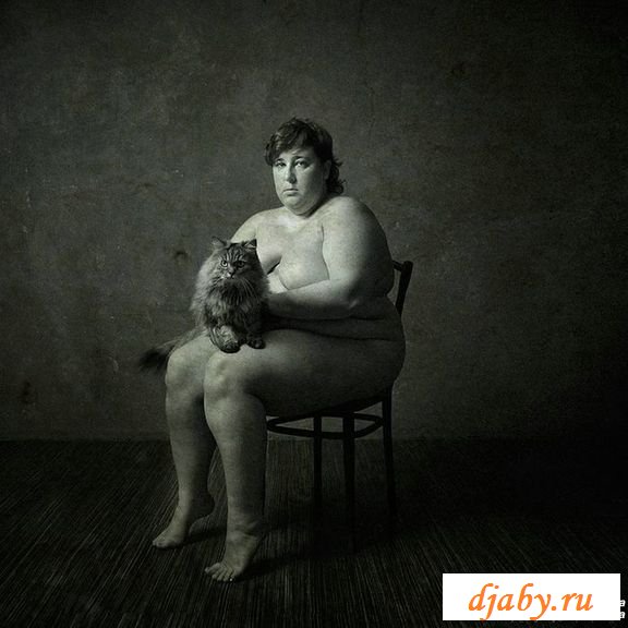 Страшные люди оголяют интимные места (эротика)