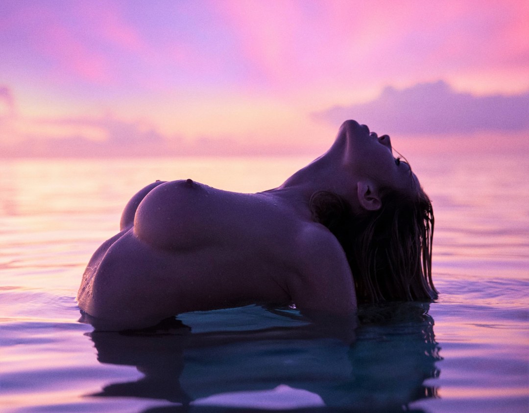 Natalia Starr naked Beauty in Gold Bikini Adult net News