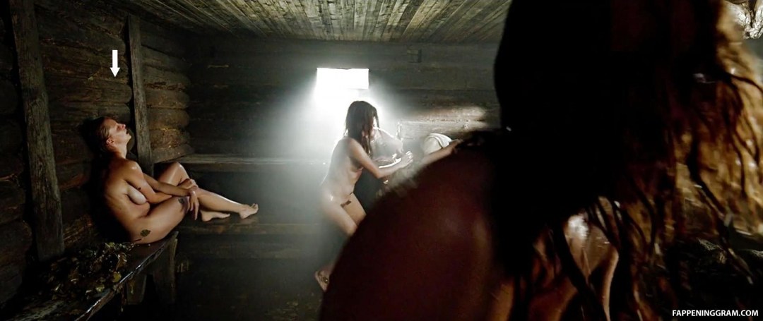 Кристина Асмус голая а зори здесь тихие