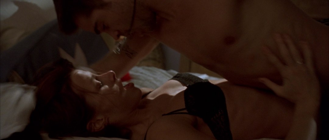 Bridget Fonda hot