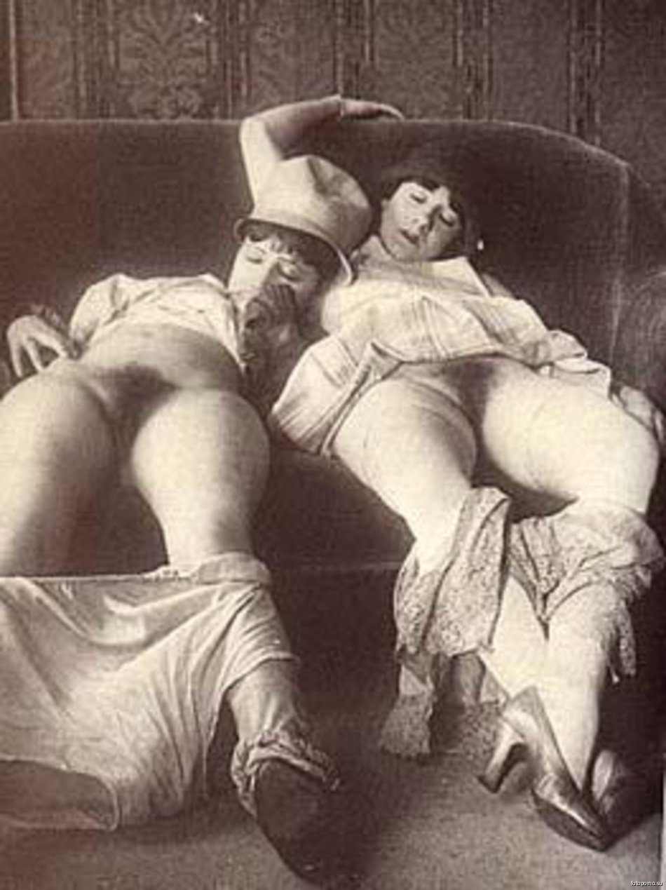 Голые пожилые монахини ретро