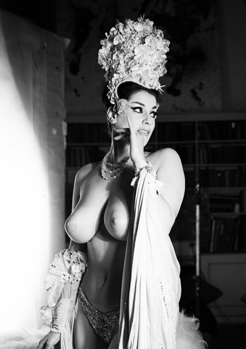 Бьянка голая Бьянка голая