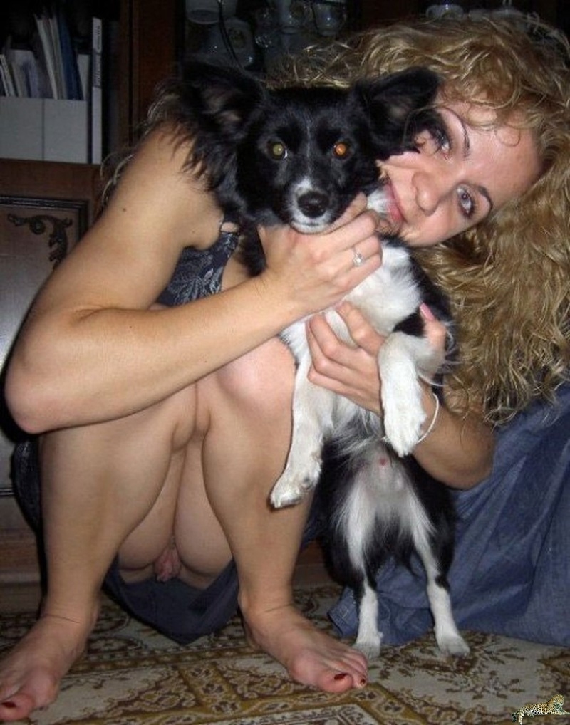 Случайно засветила киску