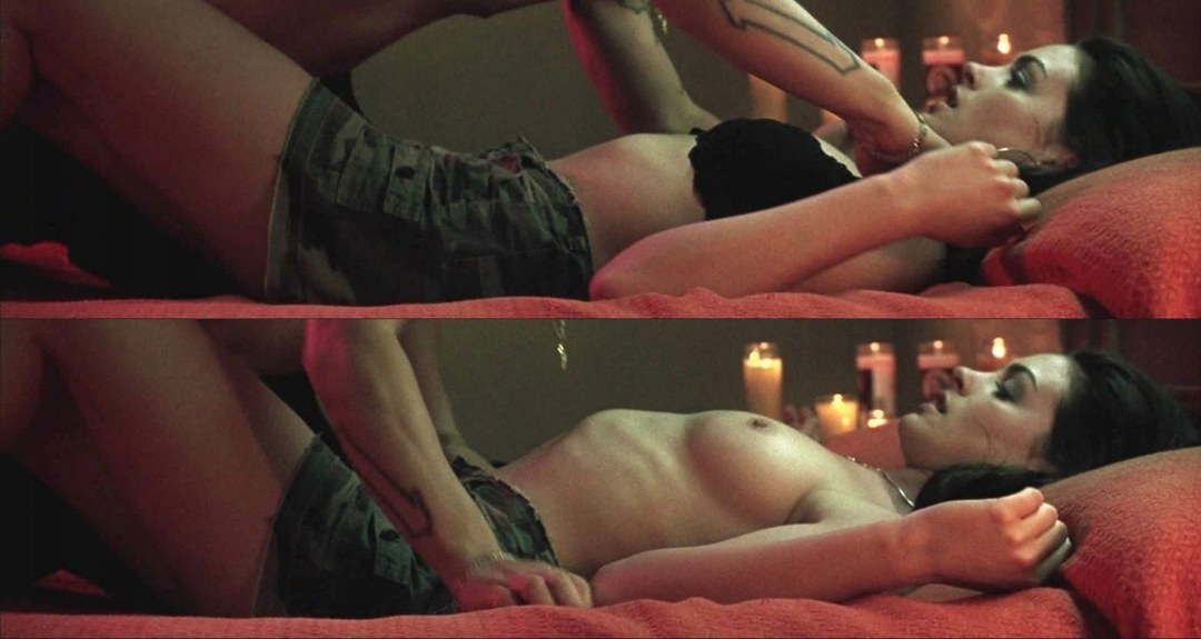 Anne Hathaway leaked