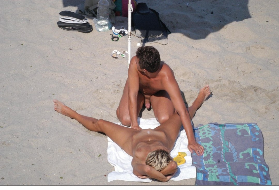 Алис Исааз Лола Ле Ланн nude