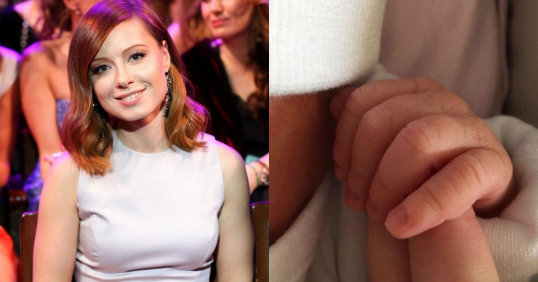 Юля Савичева. Обнаженная.