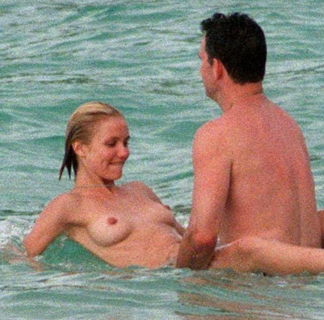Кристина Эпплгейт Келли банди nude