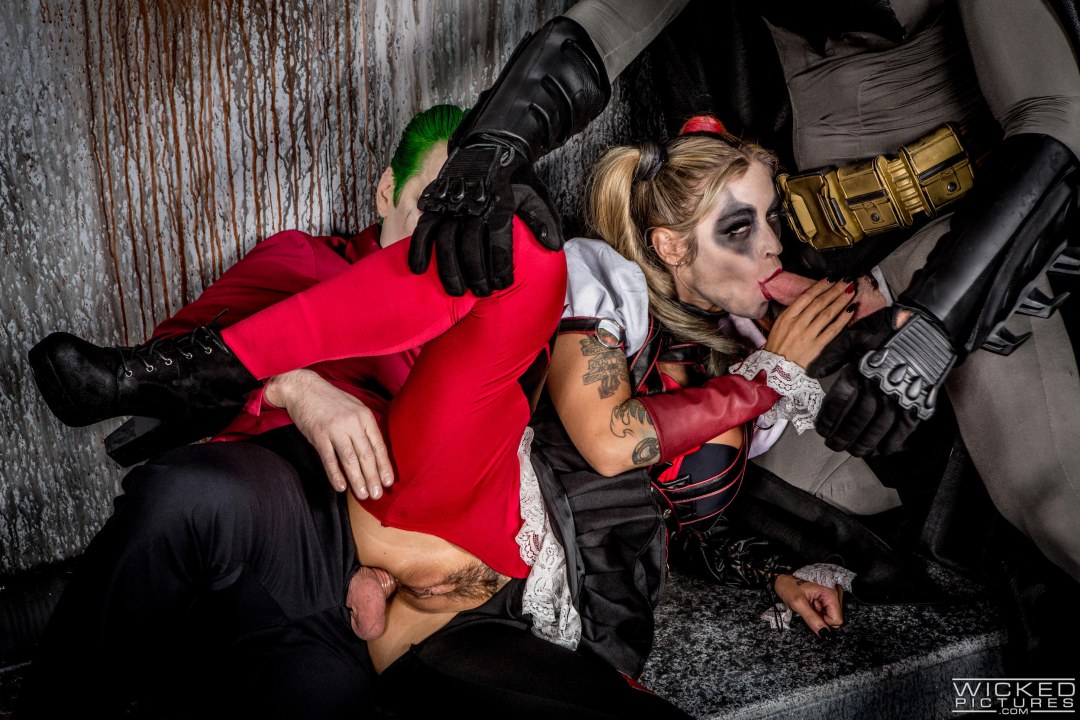 Ядовитый плющ лесби Harley