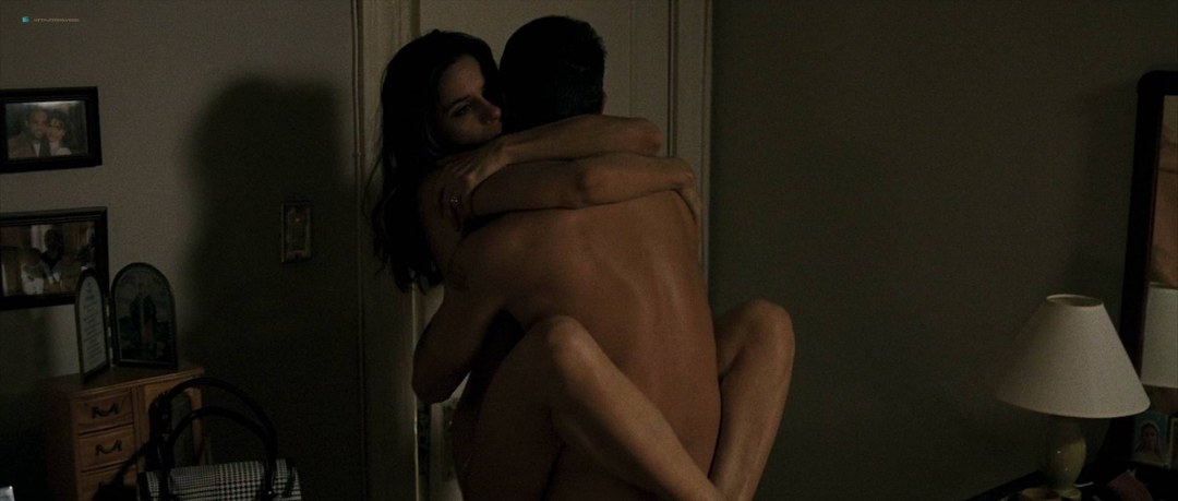 Amanda Peet Scenes