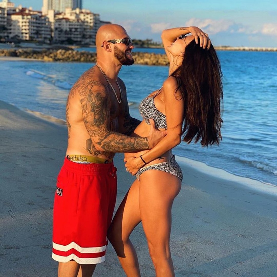 Оксана Самойлова в джакузи с Джиганом