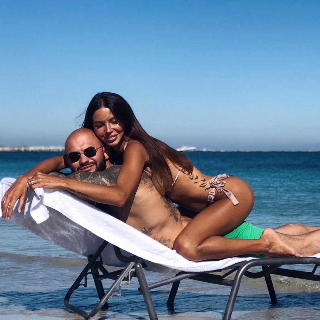 Оксана Самойлова в джакузи с Джиганом