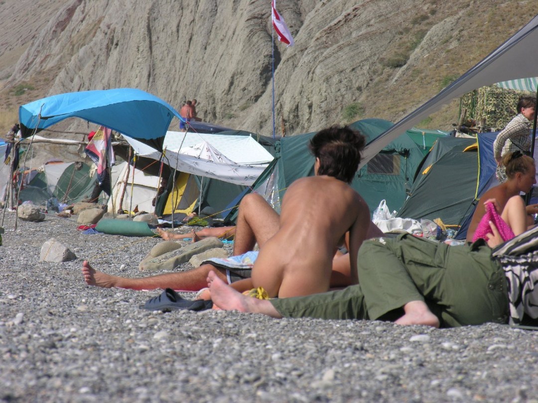 Съёмки с нудисткого пляжа