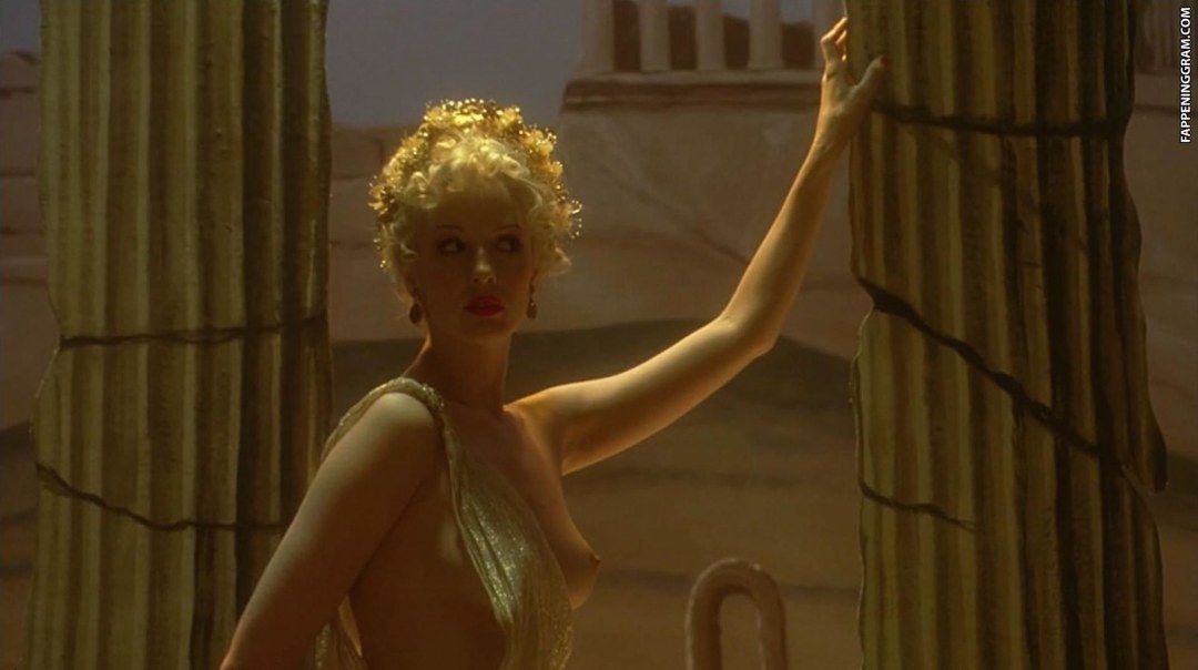 Келли Райлли эротические сцены