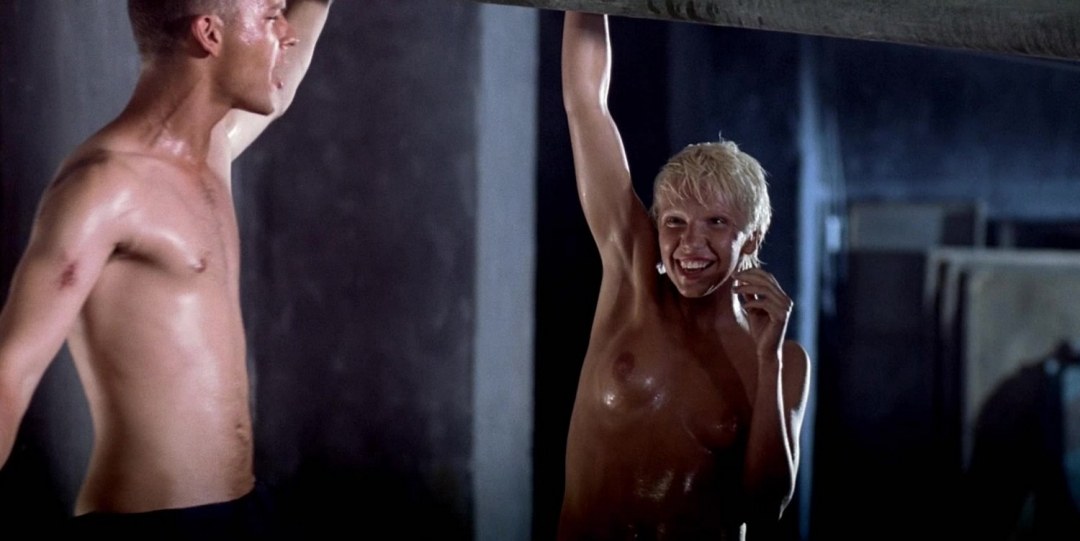 Лили Собески голая в фильме