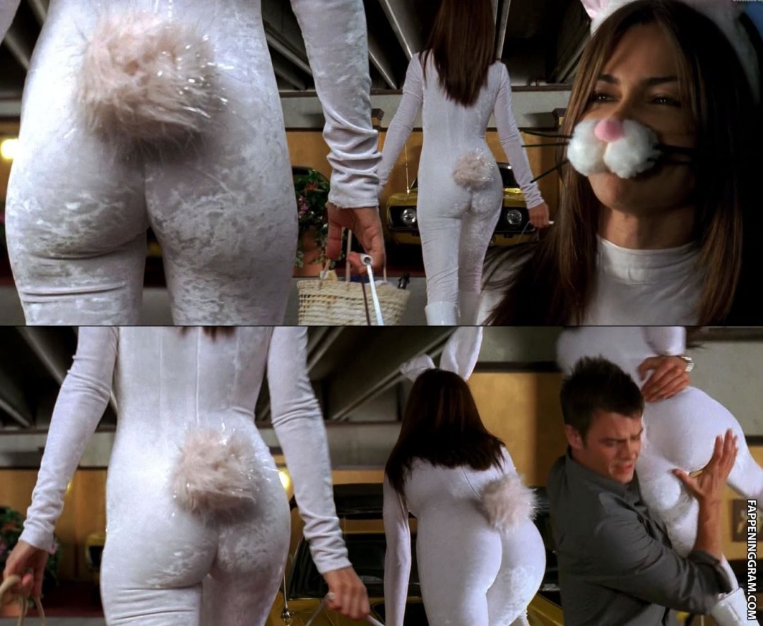 Ванесса Марсел голая в кино