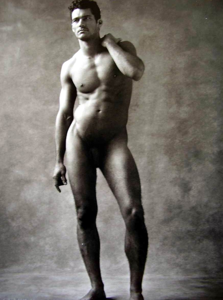 Дэвид Ганди эротическая фотосессия