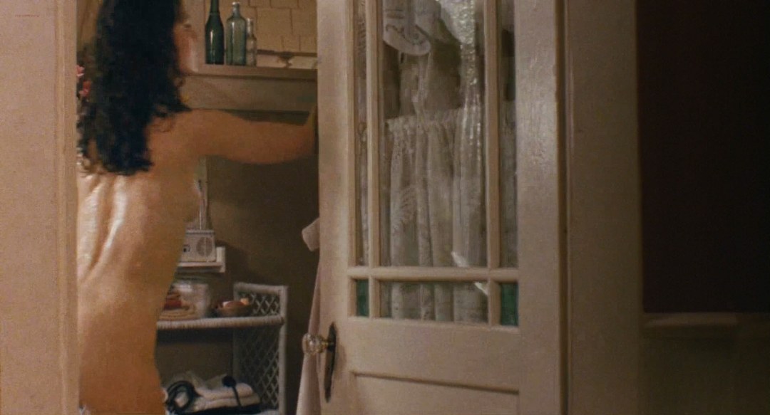 Актриса Мэделин Стоу голая