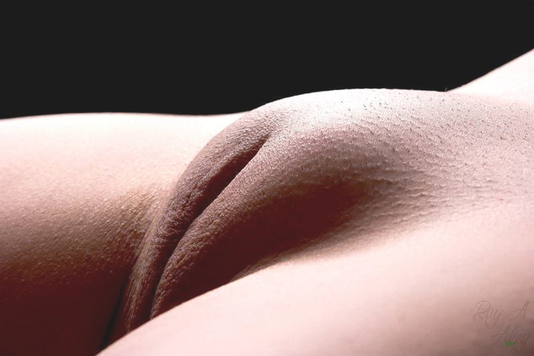 Голые женщины крупным планом