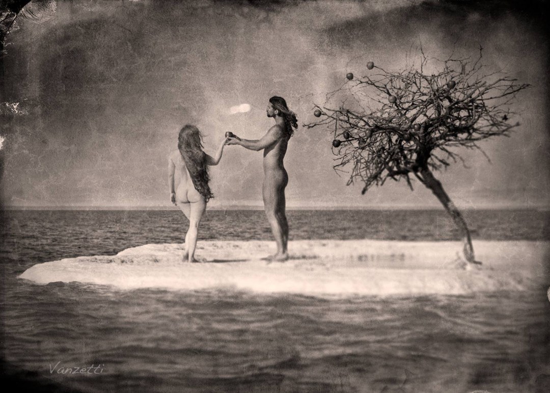 Эротическая фотосессия адам и ева