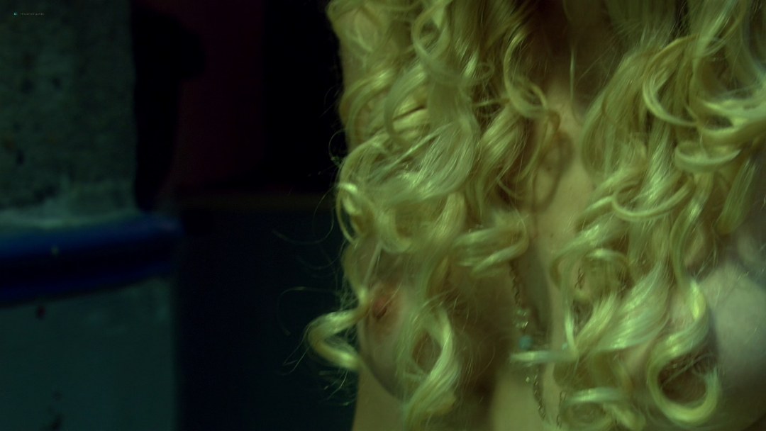 Анна Пэкуин люди Икс голая