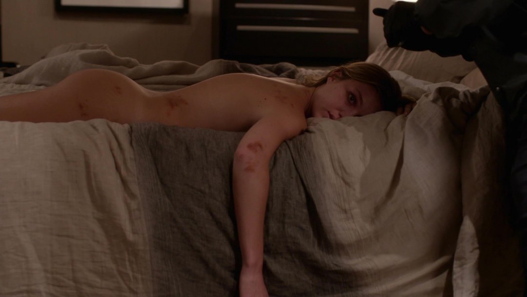 Лили Симмонс украденные