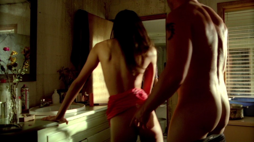 Natalia Avelon Strike back разделась