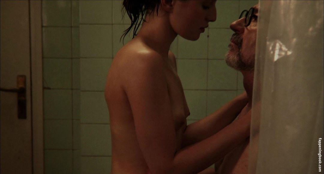 Мария Вальверде порнография