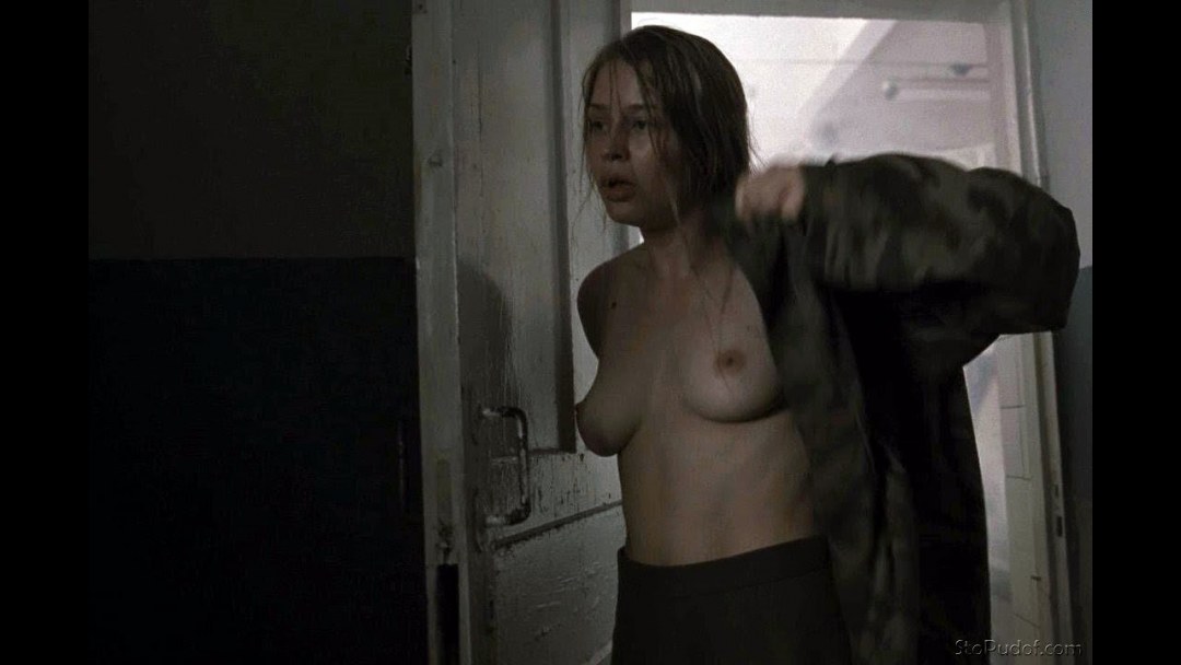 Ю́лия Серге́евна Переси́льд nude