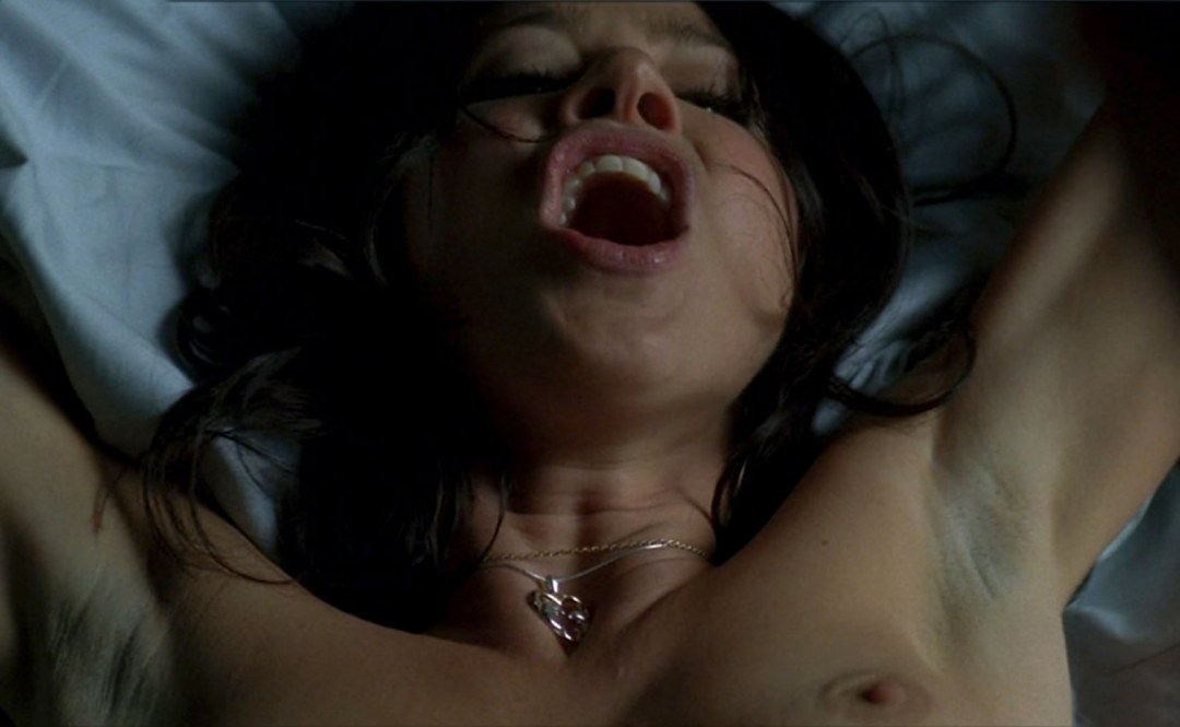 Линн Коллинз постельная сцена true Blood