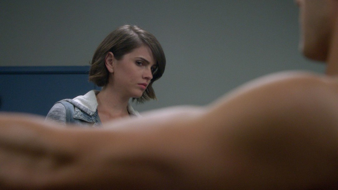 Shelley Hennig Хенниг Шелли ню