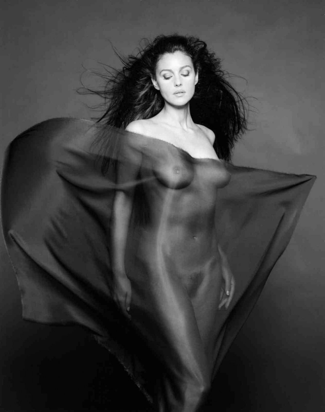 Моника Беллуччи 18