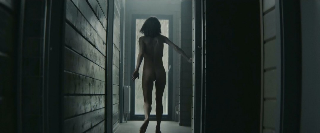 Лукерья Ильяшенко сладкая жизнь в туалете