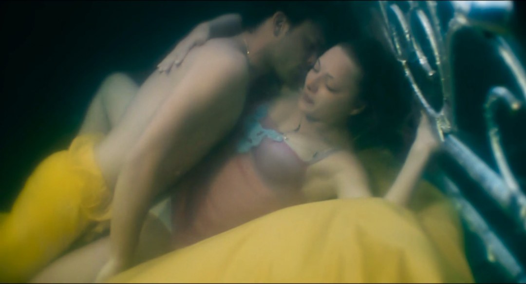 Екатерина Вилкова в бане а зори