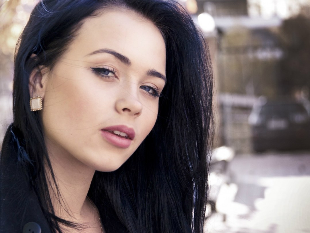 Настасья Самбурская Максим