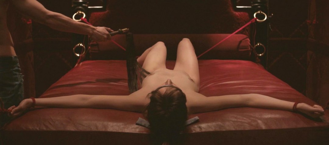 Голая Дакота Джонсон на съёмках