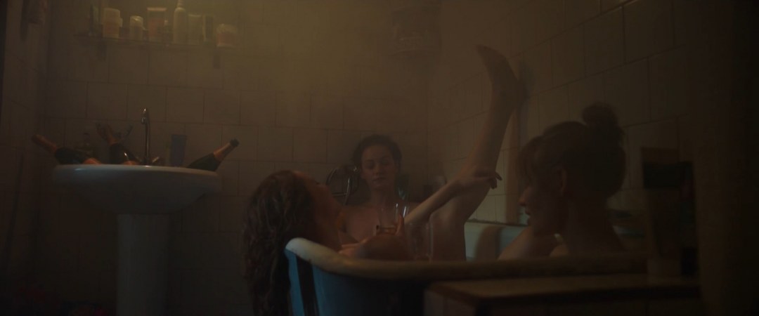 Анна Чиповская голая в фильме