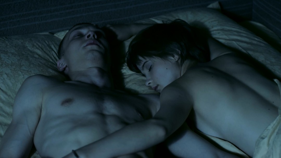 Мария Поезжаева топлес