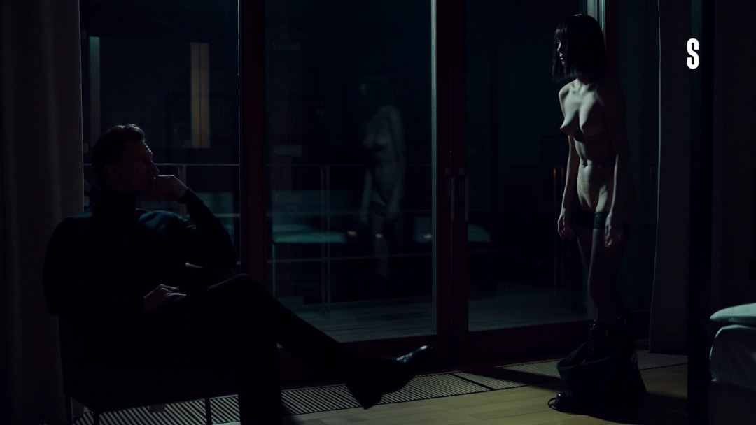 Александра Ревенко актриса ню