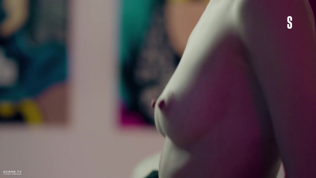 Александра Ревенко голая