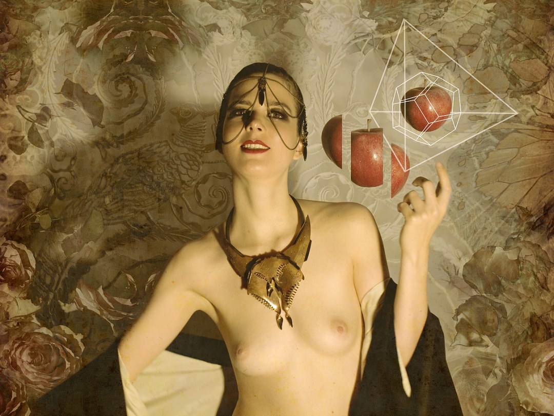 Клеманс Поэзи голая ню