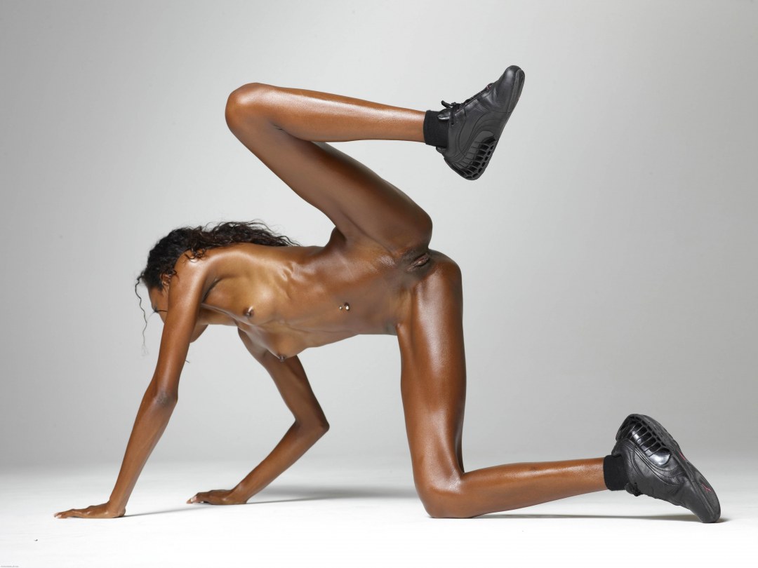 Некрасивые девушки с маленькой грудью